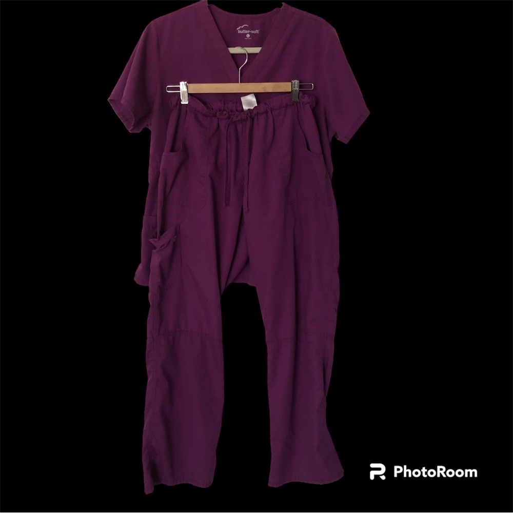 Comfy Butter Soft Large Orchid scrub top & pant set